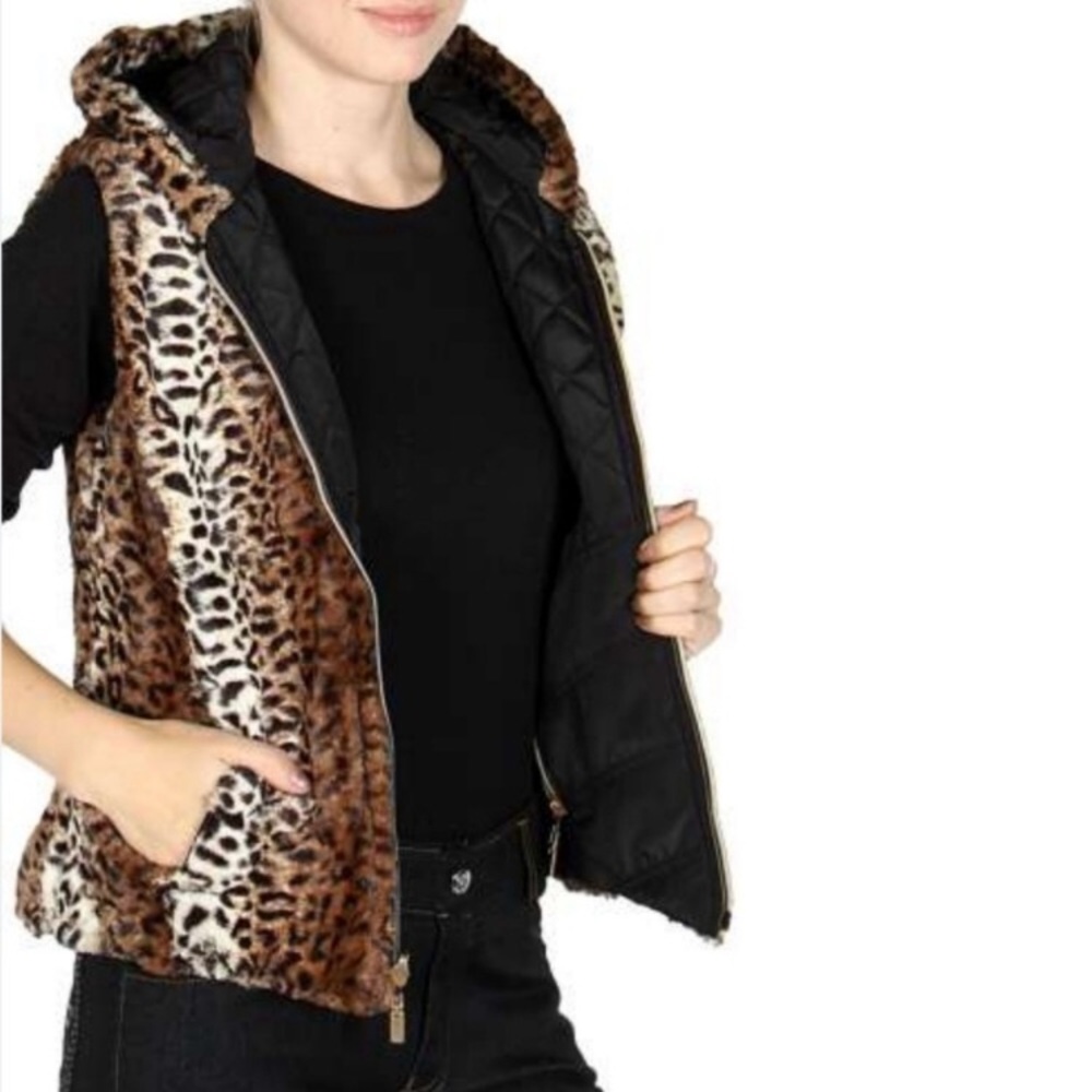 Quilted reversible vest - Picture 4 of 8